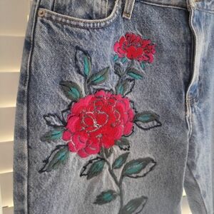 Vintage Express Bleus Jeans with Red & Pink Floral Embroidery